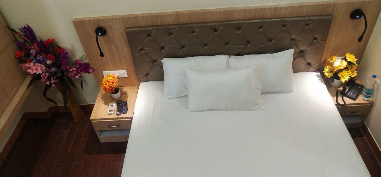 Amutham Residency Hotell Tiruchirappalli Eksteriør bilde
